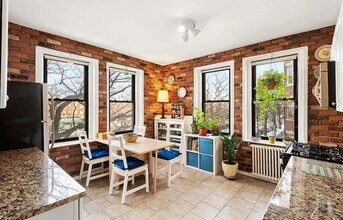 1400 Commonwealth Ave, Unit 6 in Boston, MA - Building Photo - Building Photo