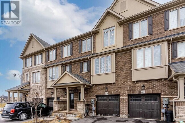 420 Belcourt Cmn in Oakville, ON - Building Photo - Building Photo