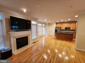 9602 Silken Leaf Ct in Laurel, MD - Building Photo - Building Photo