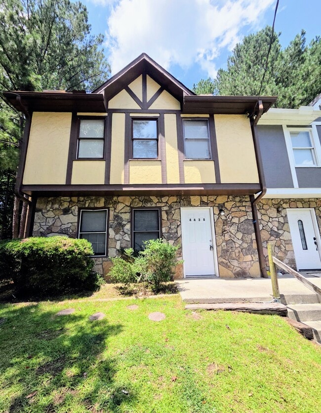 property at 4438 Coopers Creek Dr SE