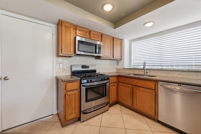 property at 2307 Brook View Ln