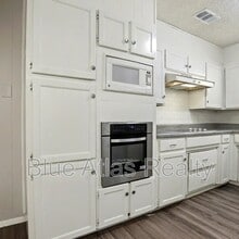 6537 Meadowview Ln in Watauga, TX - Building Photo - Building Photo