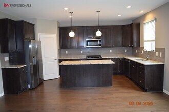 49603 Shoreline Dr in Canton Township, MI - Building Photo - Building Photo