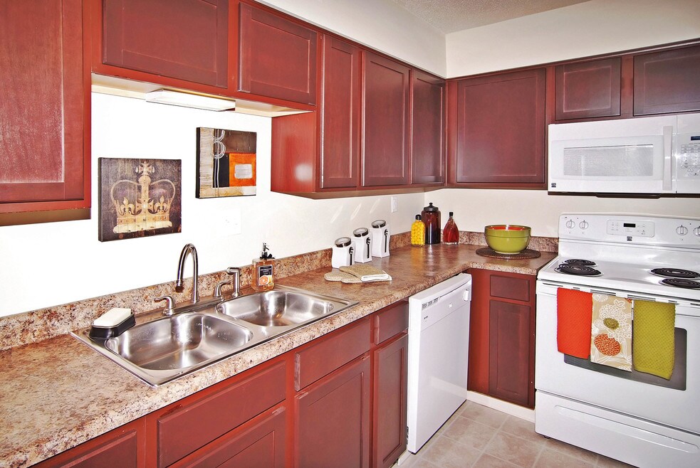 Addison Creek Apartments Indianapolis In Apartments For Rent