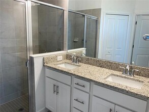 5413 MYSTIC WATER Cove in Lakewood Ranch, FL - Building Photo - Building Photo