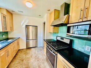 470 W Pueblo St in Reno, NV - Building Photo - Building Photo