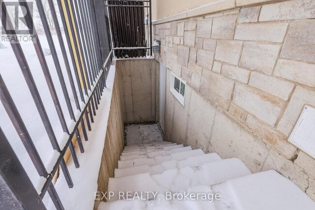 1527 Merrittville Hwy in Welland, ON - Building Photo - Building Photo