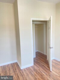 538 N Pulaski St photo'