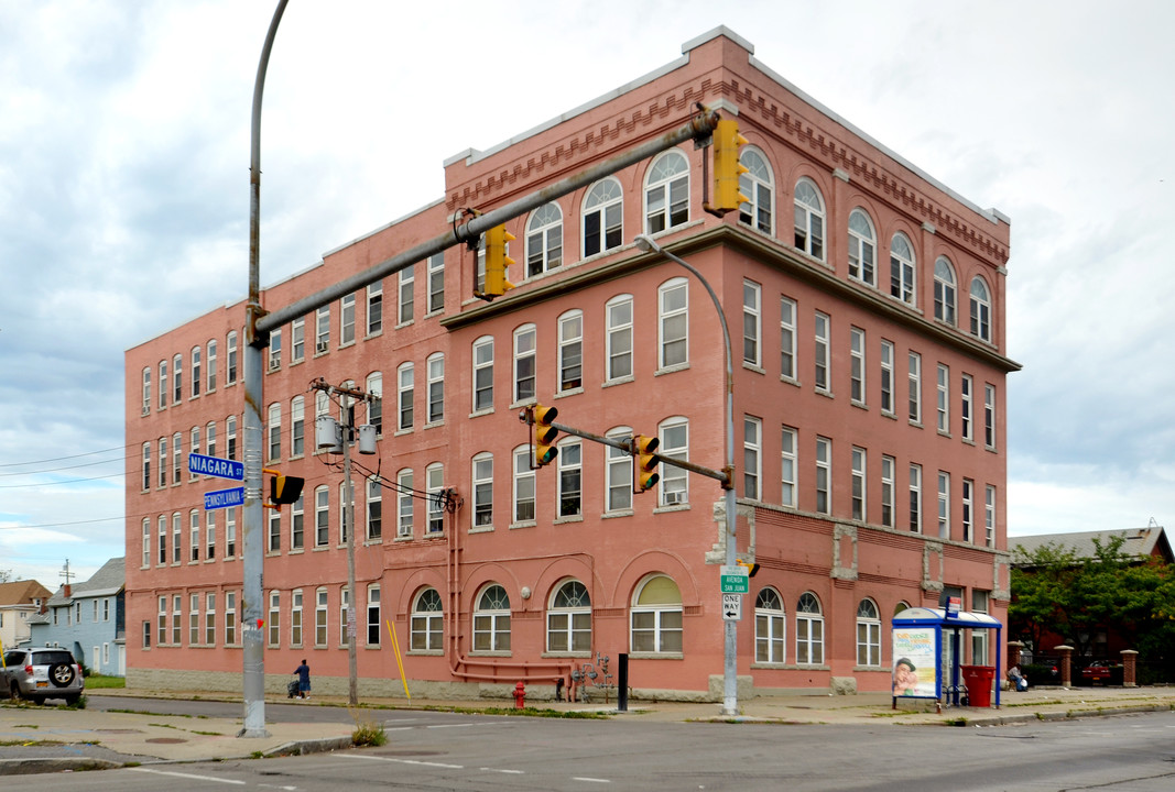 Christine Apartments in Buffalo, NY - Building Photo