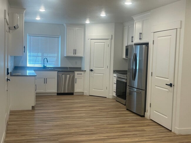 property at 686 W 200 S St