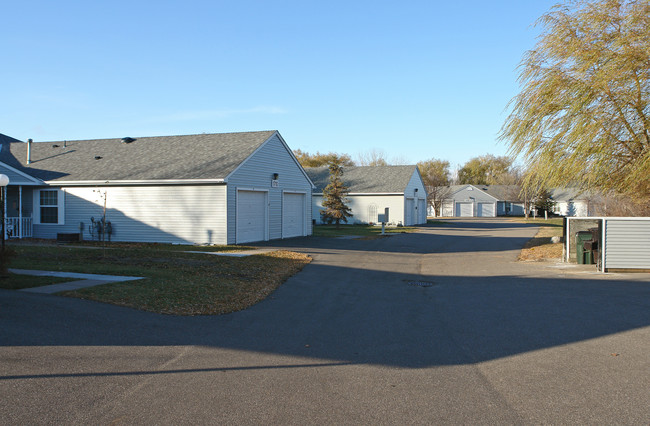 Cottages of Aspen in Oakdale, MN - Building Photo - Building Photo