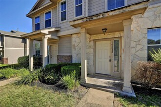 14009 Harris Ridge Blvd in Pflugerville, TX - Foto de edificio - Building Photo