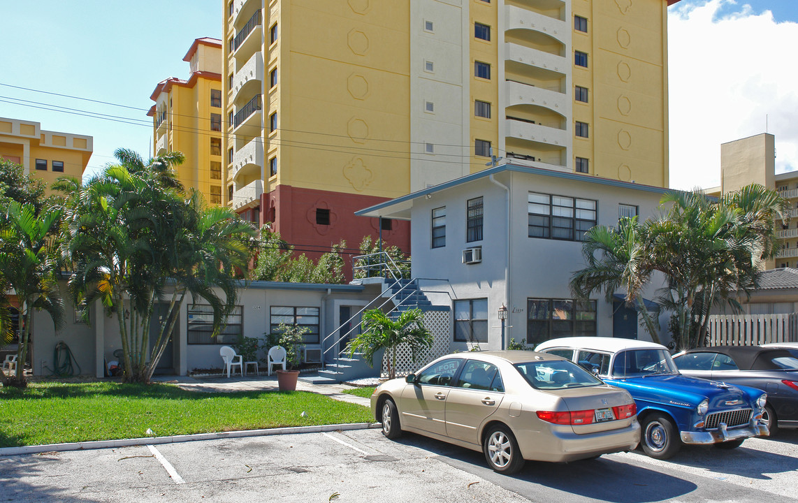 3204 NE 7th St in Pompano Beach, FL - Building Photo