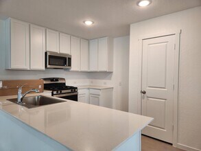 109 Alemeda in Fredericksburg, TX - Building Photo - Building Photo
