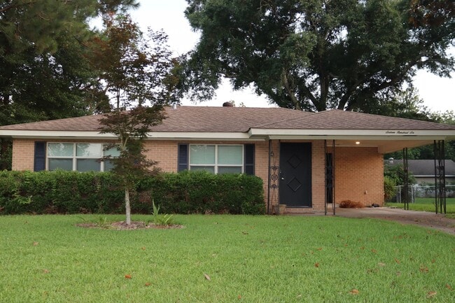 1606 McNutt Dr in Alexandria, LA - Building Photo - Building Photo