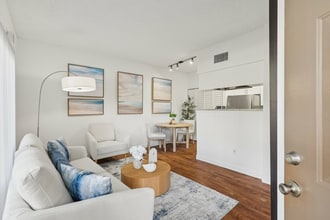 Waterford Point Apartments in Miami, FL - Building Photo - Building Photo