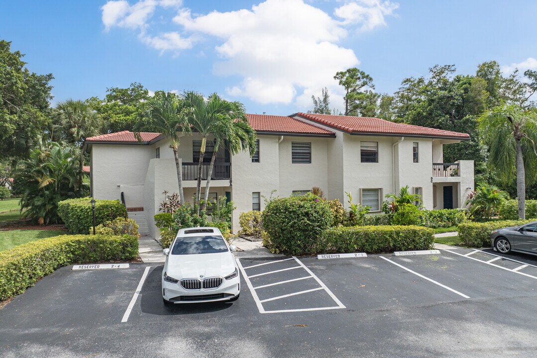 The Palms of Boca Lago in Boca Raton, FL - Building Photo