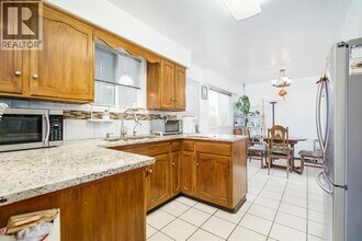 6642 Fulton Ave in Burnaby, BC - Building Photo - Building Photo