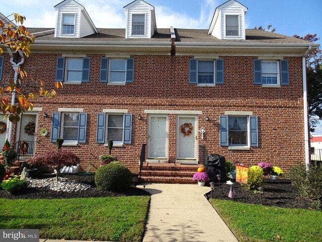 property at 9-615-UNI9 Delaware St
