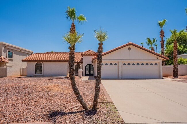 property at 3829 E Ahwatukee Dr