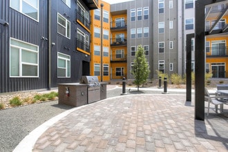 Block 32 at RiNo in Denver, CO - Foto de edificio - Building Photo