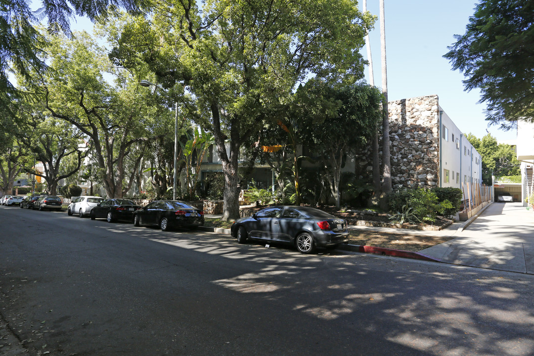 Casa De Flores in West Hollywood, CA - Building Photo