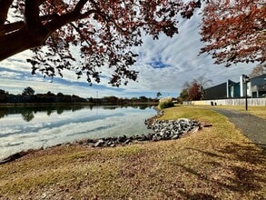 332 Kenley Rd in Virginia Beach, VA - Building Photo - Building Photo