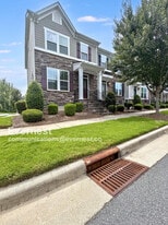 11705 Blessington Rd in Huntersville, NC - Building Photo