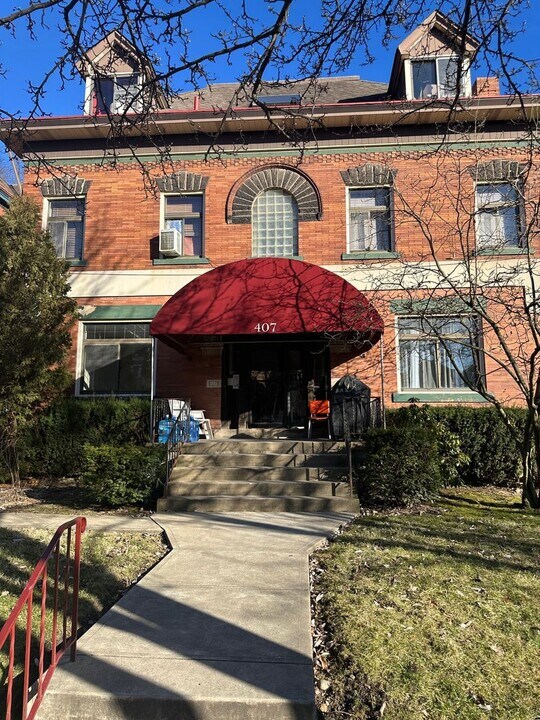 407 S Aiken Ave in Pittsburgh, PA - Building Photo