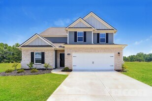 1100 Amadas Dr in Locust Grove, GA - Building Photo