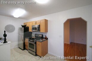 60 Brattle St, Unit #602 in Cambridge, MA - Building Photo