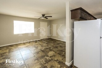 3350 W Virginia Ave in Phoenix, AZ - Foto de edificio - Building Photo