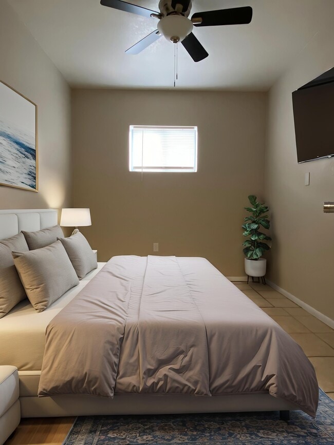 4234 E Western Dr, Unit 2