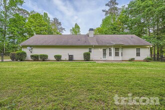 1374 Lake Dow Rd in Mcdonough, GA - Building Photo - Building Photo