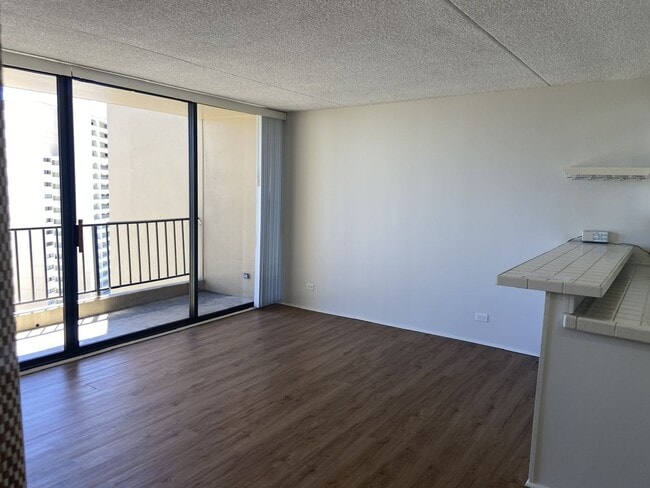 property at 411 Hobron Ln