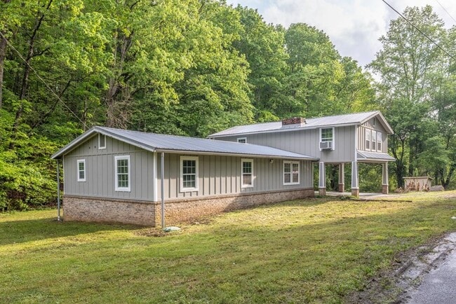 168 Stringer Cochran Rd in Murrayville, GA - Building Photo - Building Photo