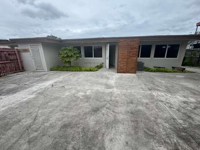 5114 SW 133rd Ct Dr in Miami, FL - Building Photo - Building Photo