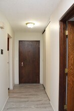6755-6755 SW Terri Ct in Portland, OR - Building Photo - Building Photo