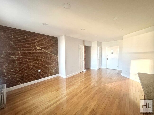 140 Wadsworth Ave in New York, NY - Building Photo - Building Photo