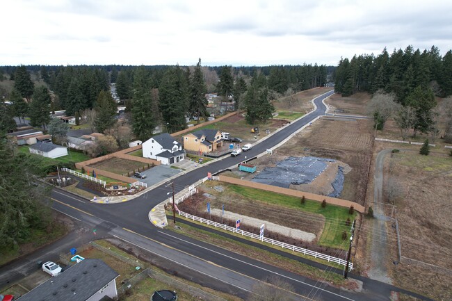 The Landing at Spanaway Lake in Spanaway, WA - Building Photo - Building Photo