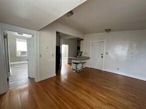 2208 Victor St in Cincinnati, OH - Building Photo - Building Photo