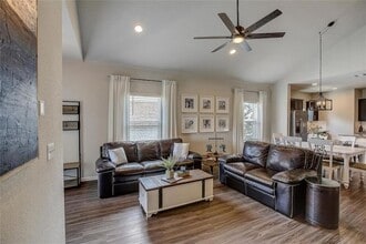 4316 Rockbrook Farms Ln in Georgetown, TX - Foto de edificio - Building Photo