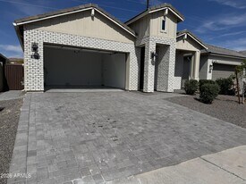 10212 W Alex Ave in Peoria, AZ - Building Photo