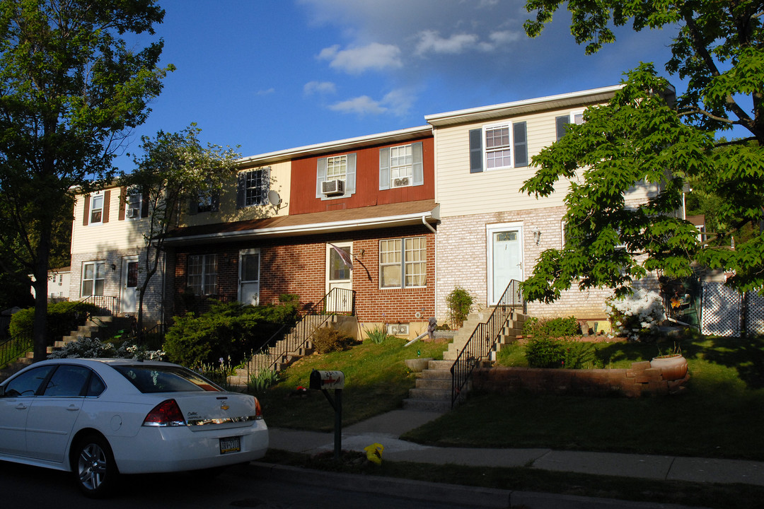 South Mountain Terrace in Allentown, PA - Building Photo