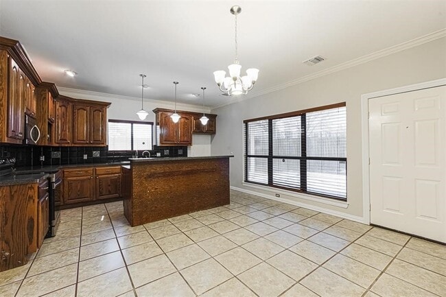 property at 6203 Oak Bay Dr