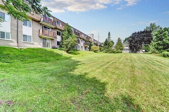380 Forfar St E in Fergus, ON - Building Photo - Building Photo