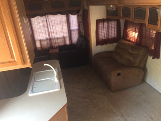 15908 Awalt Dr