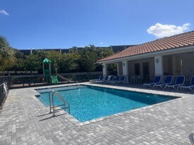 6835 Broadwater Ln in Greenacres, FL - Building Photo