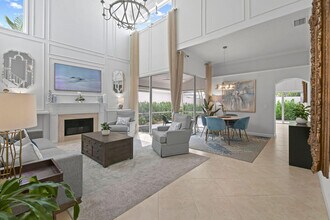 61 Dorchester Cir in Palm Beach Gardens, FL - Building Photo - Building Photo