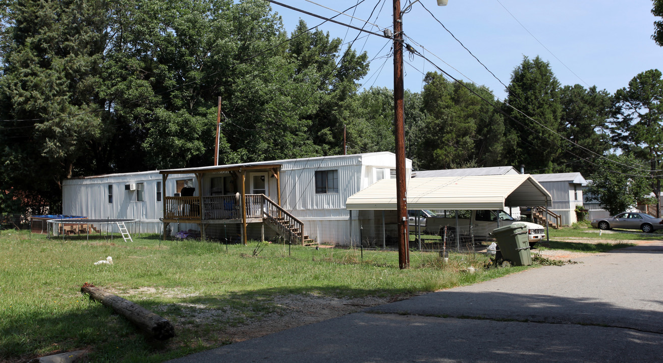 Coltrane Mobile Home Park in High Point, NC - Foto de edificio